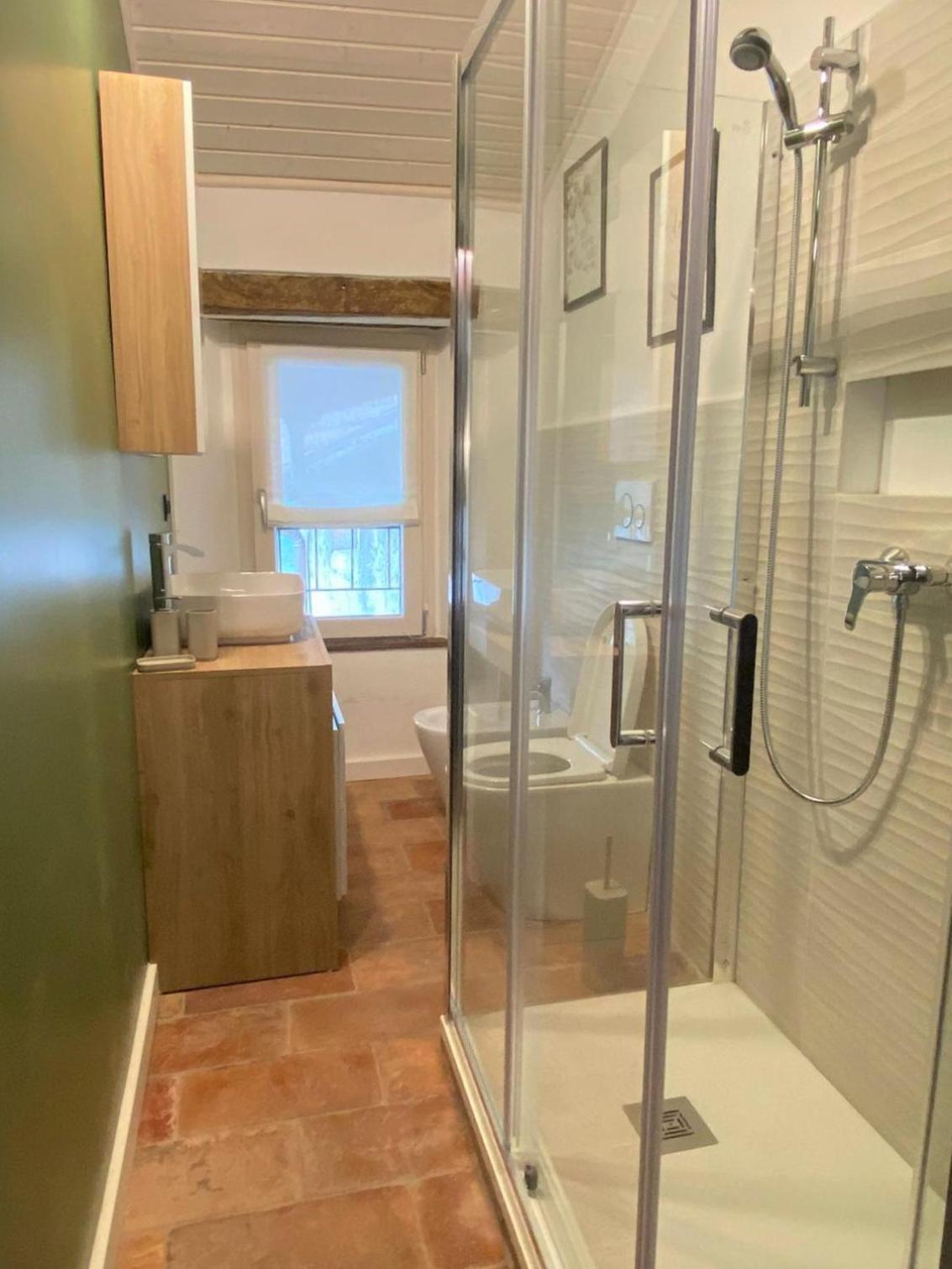 Argegno'S River - Central Apartment Lake View Room photo